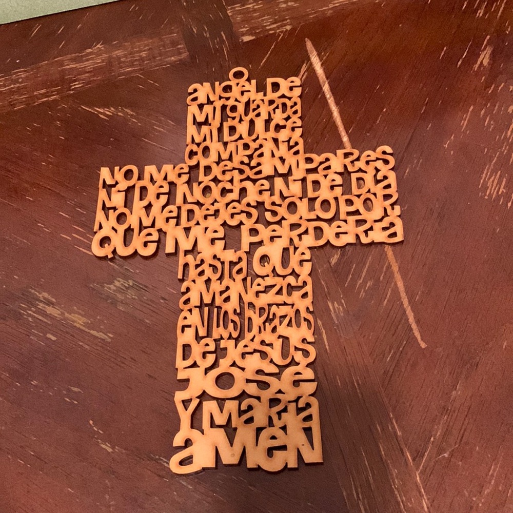 Wooden cross with guardian angel prayer in Spanish!
